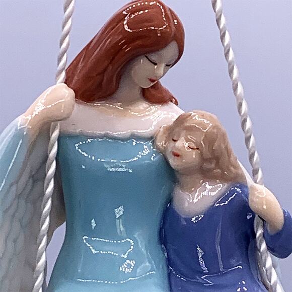 Hallmark Keepsake 2003 Angel at My Side Collectible Christmas Ornament in Box - Picture 4 of 6